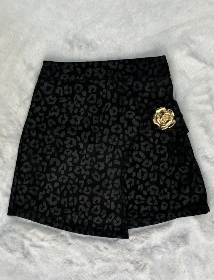 Jupe Noire – Bouton Doré ✨🖤